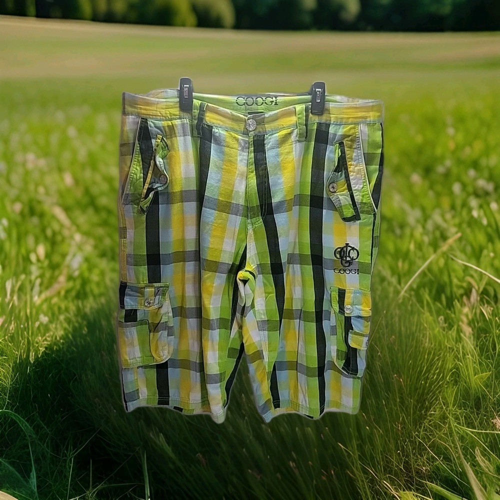 Vtg. Coogi Cargo Shorts Baggy Y2K‎ Pastel Green,Yellow,Blue Embroidered Size 42